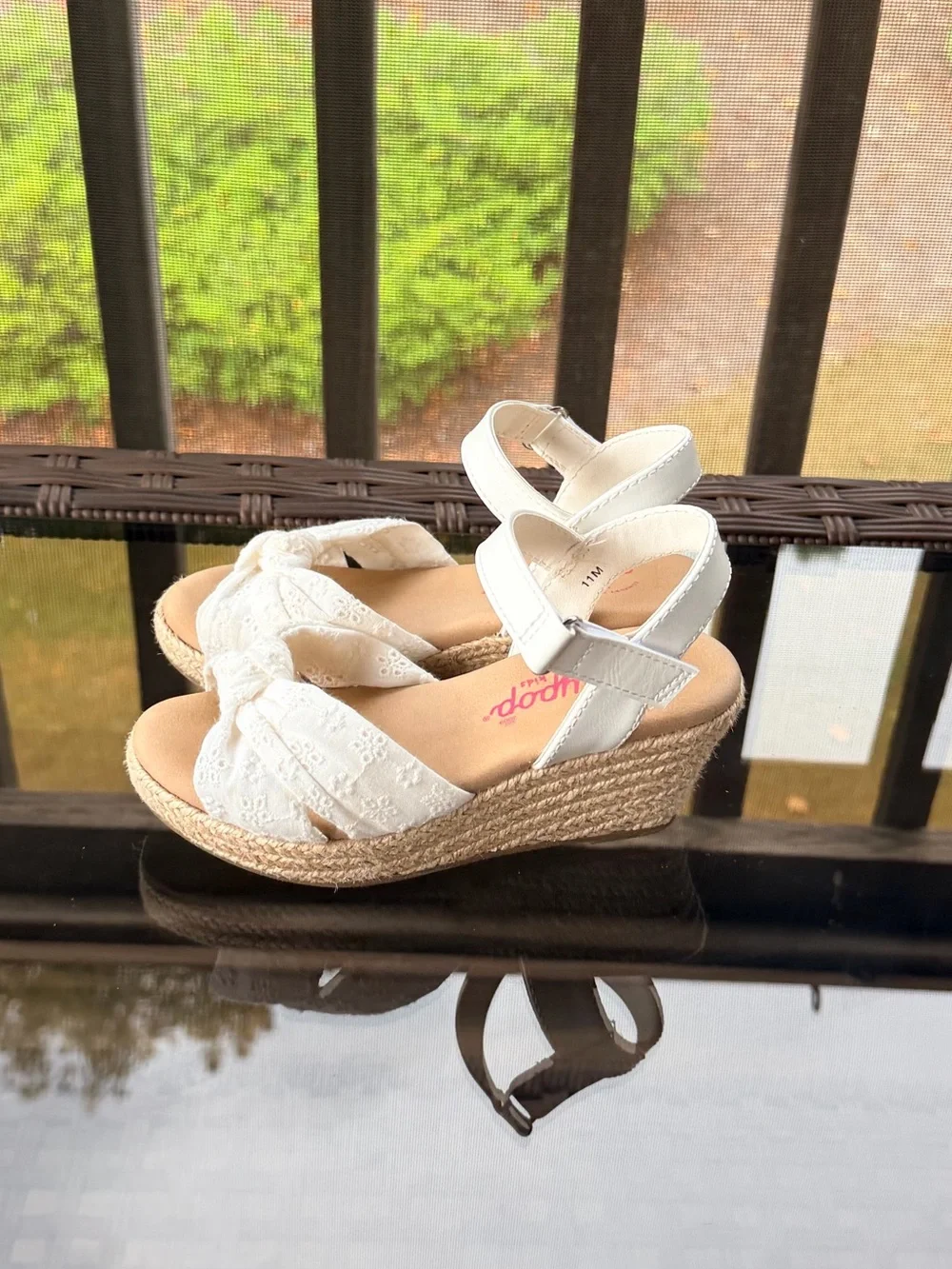 Jellypop White Knotted Espadrille Wedge Sandals Kids Size 11
